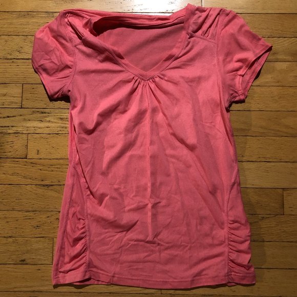 Women's Kirkland Signature Pink Short Sleeved V-Neck T-Shirt - Picture 2 of 10